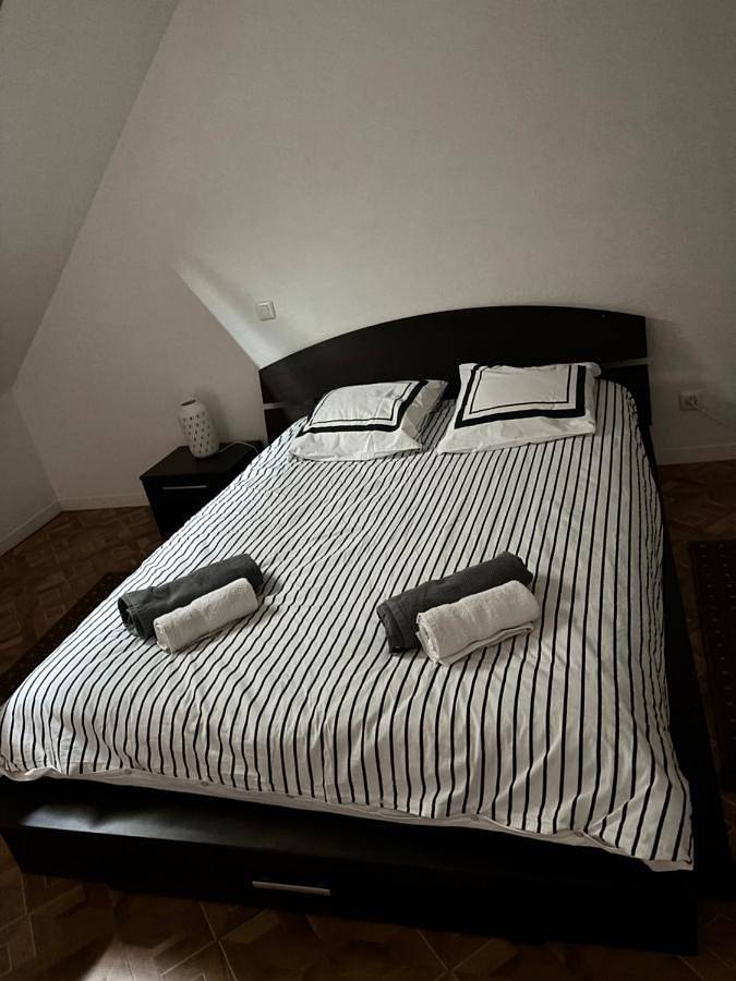 Gîte pour 7 personnes à Bourg-le-Roi