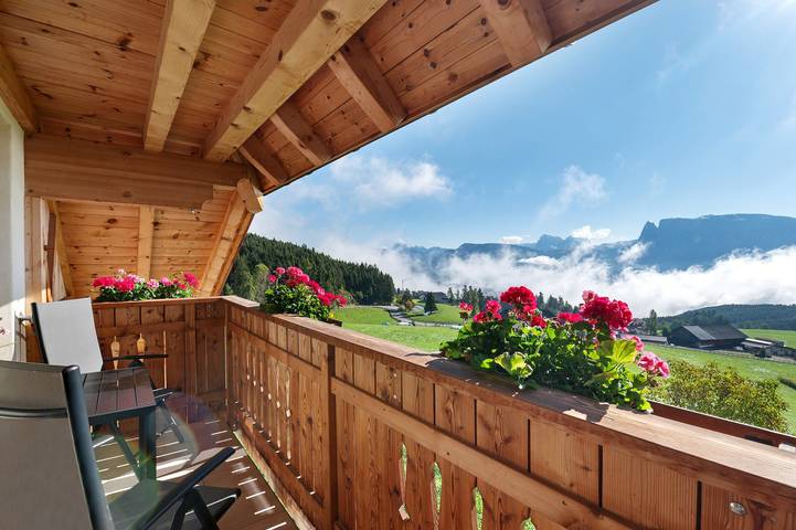 Ferienwohnung für 6 Personen, mit Balkon und Garten in Ritten