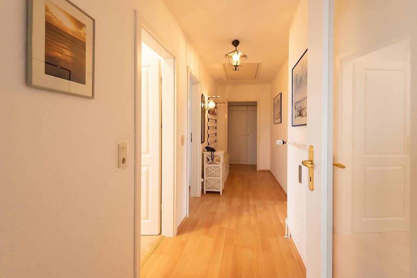 Ganze Wohnung, Ferienwohnung mit ca. 80 m², 4 Zimmern und Meerblick für bis zu 4 Personen in Wenningstedt, Sylt