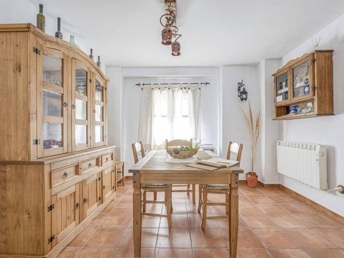 Comfy Holiday Home in Carcabuey with Patio in Carcabuey, Sierras Subbéticas