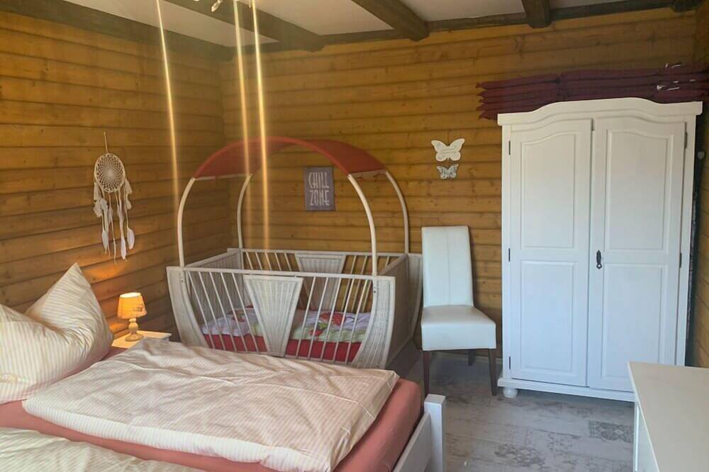 Ganze Wohnung, Ferienhaus 12, See-und Bayerwaldblick, 30 m zum See bis 5 Pers. in Kummersdorf (Arrach), Arrach