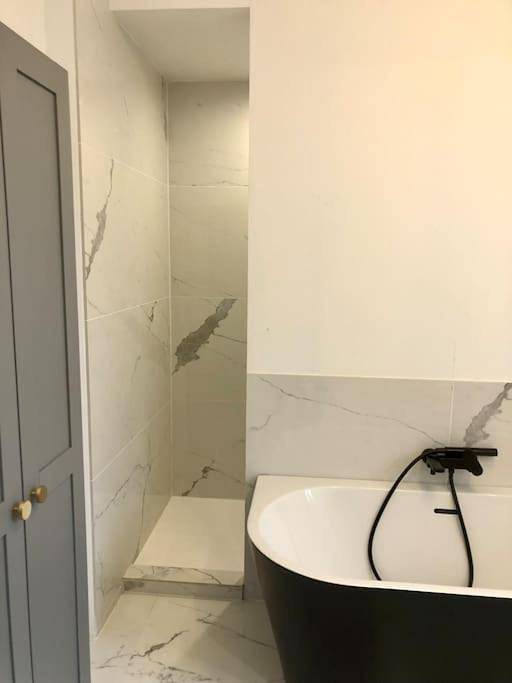 Location de vacances pour 12 personnes, avec jardin et terrasse à Chalonnes-sur-Loire - 2