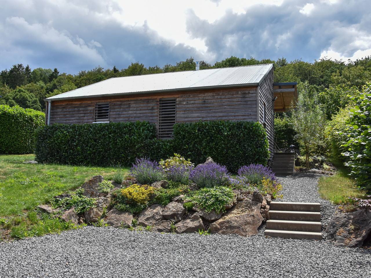 Ferienhaus im Wald mit Terrasse & Grill in Berlingen (Eifel), Vulkaneifel