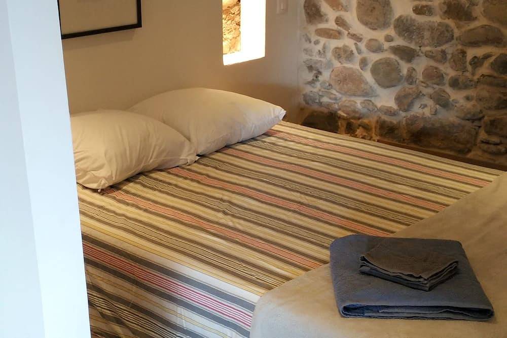 Appartement entier, Unique Loft Appartement Maison de Farine Dans Maison En Pierre Récemment Rénové in Roquebrun, Région de Béziers
