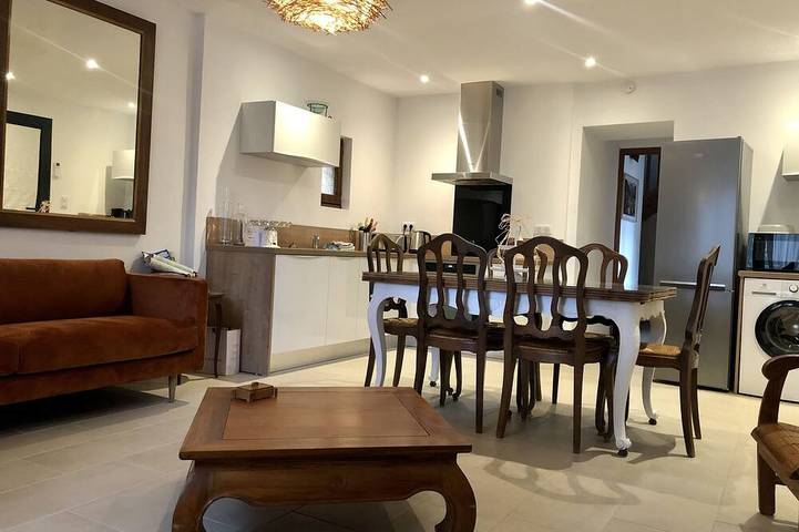 Gîte pour 6 personnes, avec Terrasse et Jardin