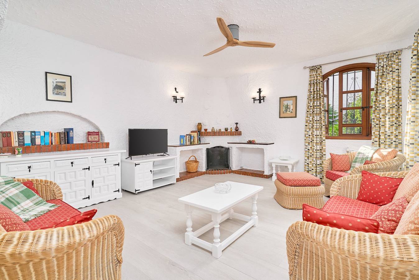 Feriehus for 6 personer med hage in Senorio de Capistrano, El Capistrano