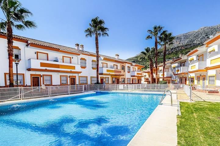 Ferienhaus für 8 Personen, mit Terrasse und Pool, mit Haustier - 1