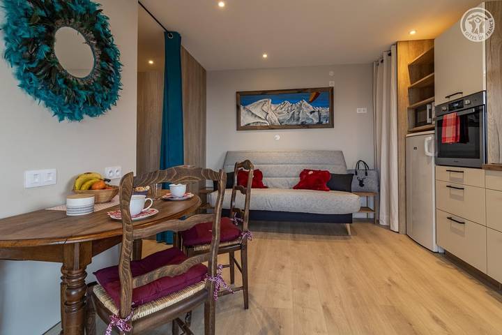 Gîte pour 4 personnes, avec terrasse, animaux acceptés à Les Déserts - 4