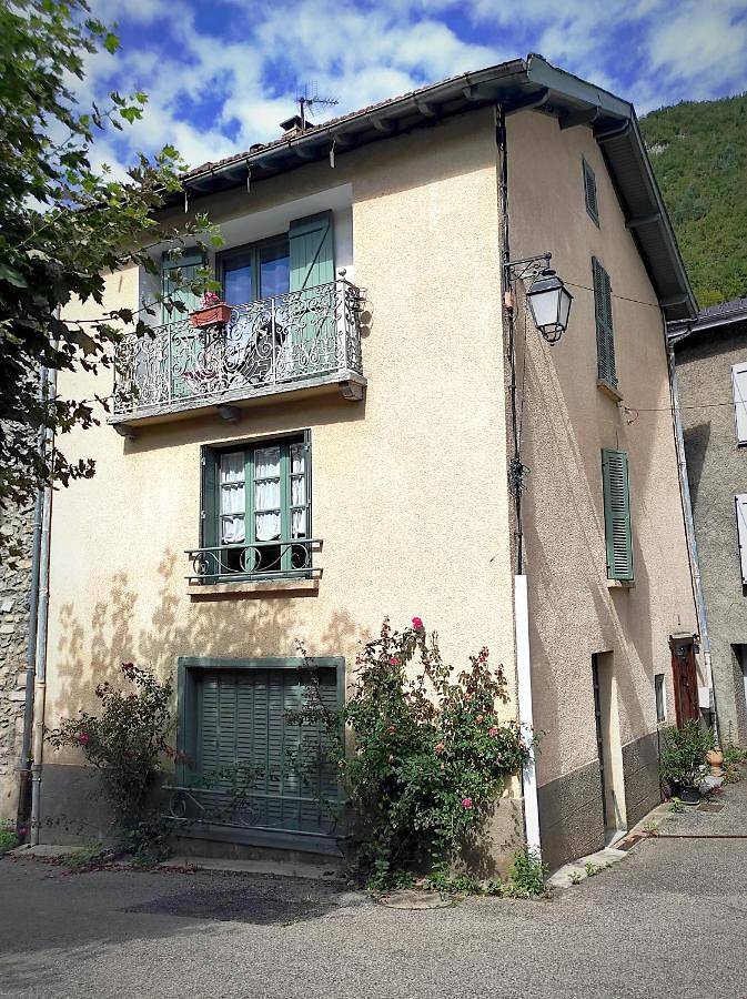 Location de vacances pour 6 personnes, avec vue et balcon à Auzat - 2