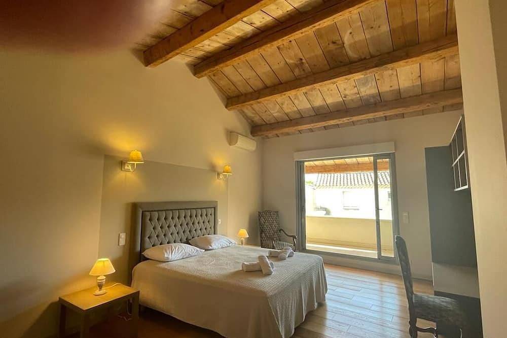 House in the heart of the village with swimming pool in Maussane-les-Alpilles, Arles und Umgebung