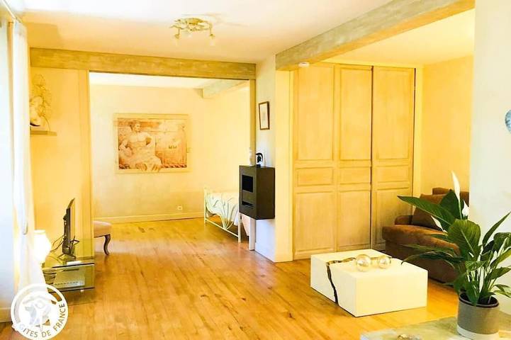 Location de vacances pour 2 personnes, avec piscine et jardin à Saint-Médard - 2