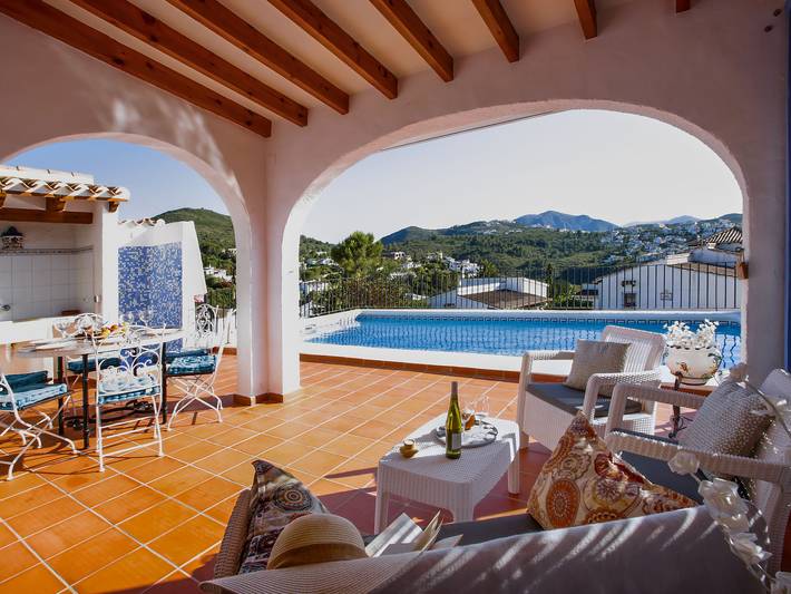 Location de vacances pour 6 personnes, avec jardin ainsi que piscine et terrasse à Pego - 4