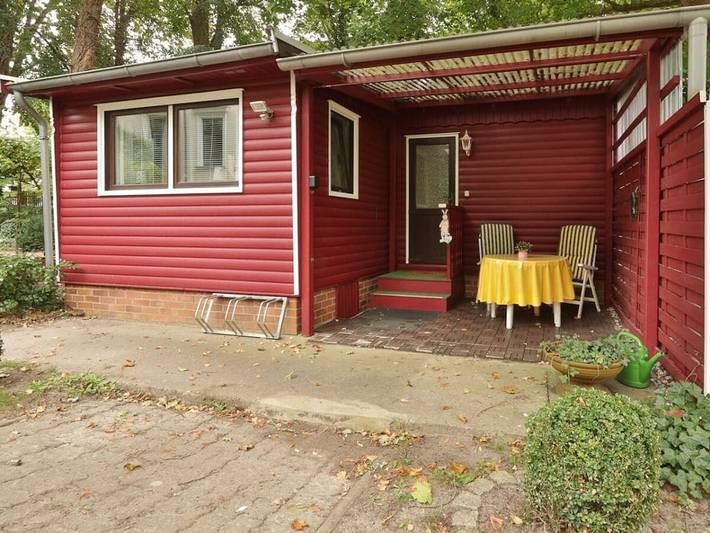 Bungalow für 2 Personen, mit Terrasse und Garten in Bad Doberan