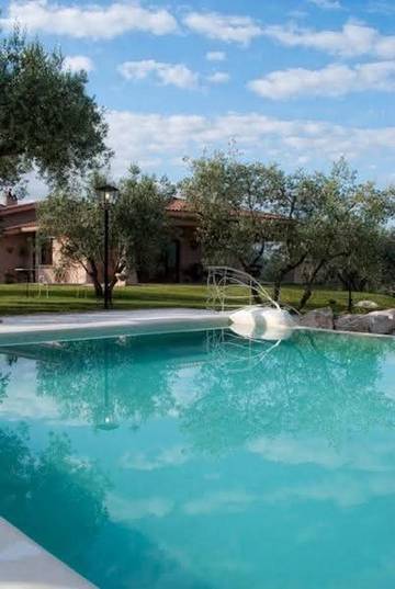 Chambre d’hôte pour 2 personnes, avec balcon et vue ainsi que jardin et piscine dans Sant Elia Fiumerapido