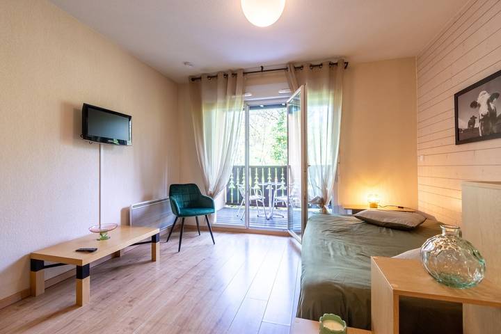 Location de vacances pour 2 personnes, avec Balcon et Piscine à Ax-les-Thermes