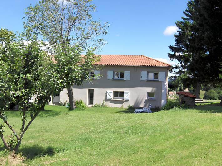 Gîte pour 6 personnes, avec jardin et terrasse à Grammond