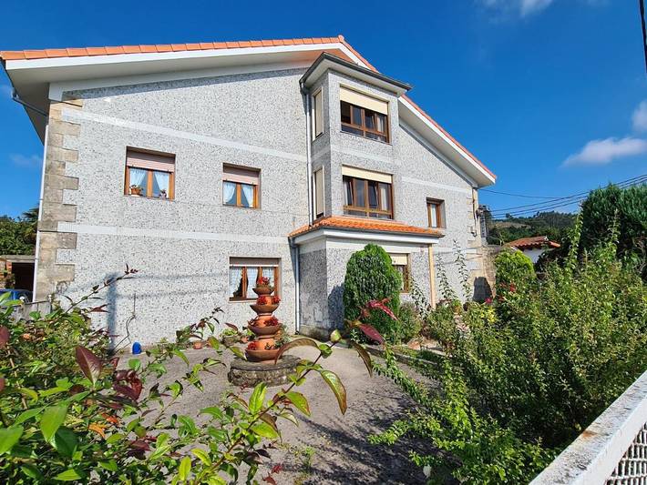 Chalet para 15 personas, con vistas y jardín, Se admiten mascotas en Comarca de Santander - 2