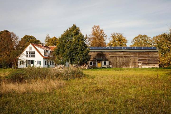 Ferienhaus für 20 Personen, mit Terrasse und Garten sowie Sauna und Ausblick