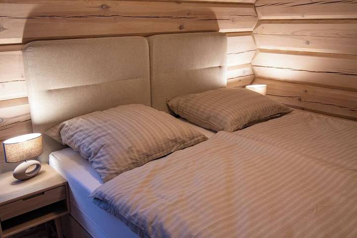 Sommarbukt – \"Tind\" Aurora Hideaway | Premium Fjord Lodge in Tromsø