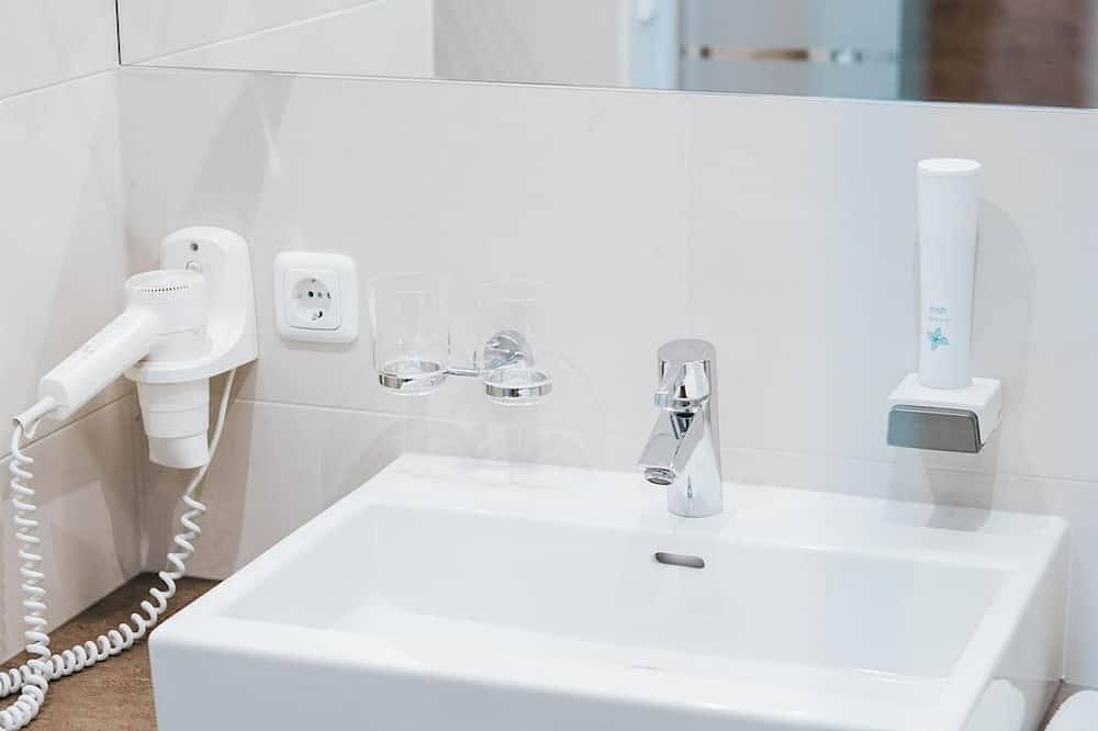 Doppelzimmer Berg, Du/Wc - Gasthof-Pension Luger - am Donauradweg, Donausteig in Neustift im Mühlkreis, Bezirk Rohrbach