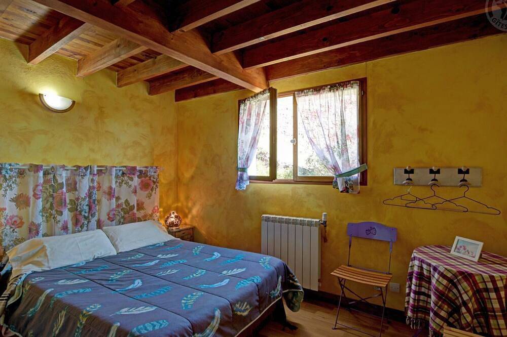 Gîte spacieux avec cour sécurisée - 6 pers. in Chavanay, Parc Naturel Régional du Pilat