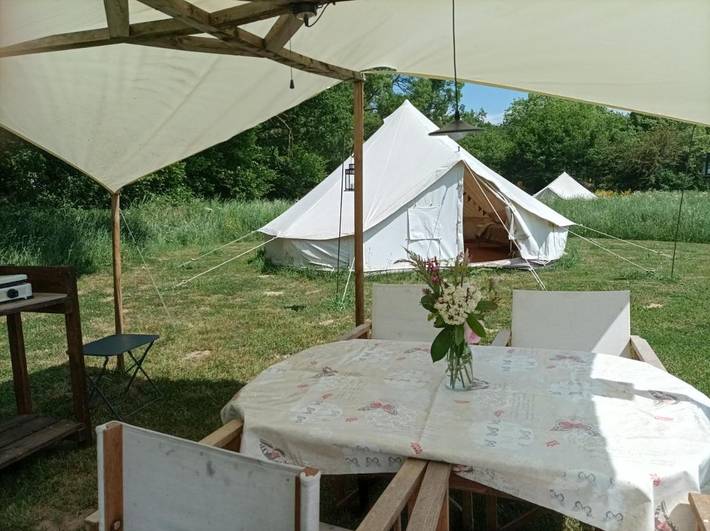 Tente pour 4 personnes, avec vue ainsi que jardin et piscine dans la Creuse - 4