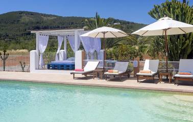 Finca in Santa Eulària des Riu, Ibiza Osten für 8 