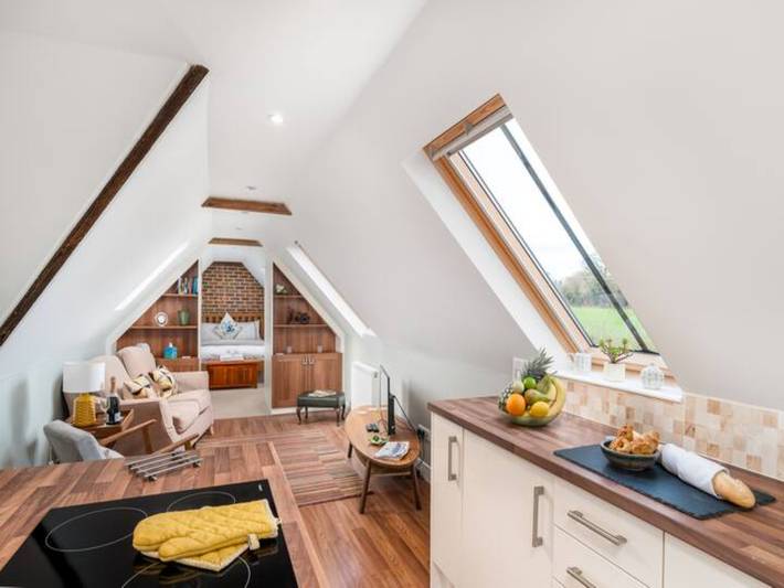 Apartamento entero, Tranquil Chilterns Farm Hideaway - Pass the Keys in Little Missenden, Chiltern Hills