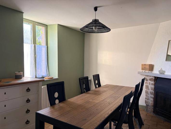 Location de vacances pour 9 personnes, avec vue ainsi que vue sur le lac et jardin à Bonnat - 4