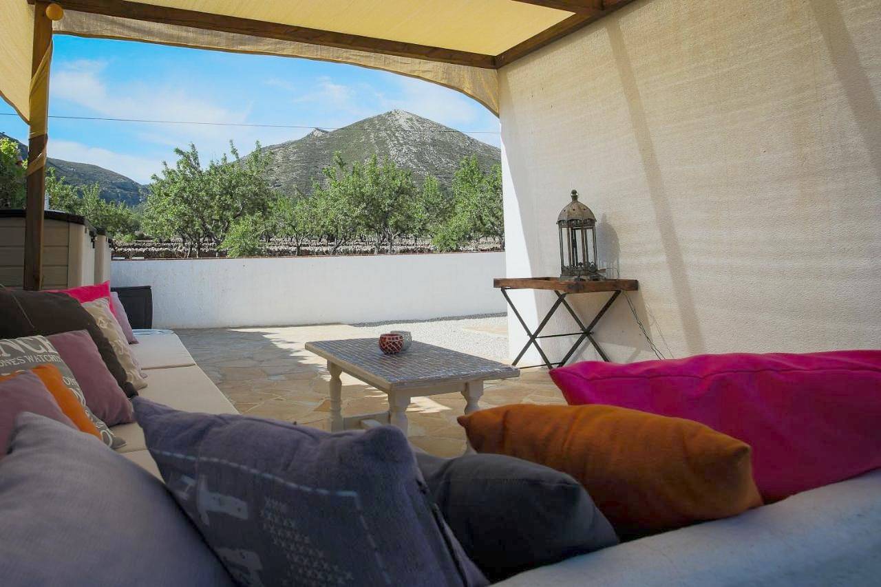 Twin Room with Bathroom in Xaló, Costa Blanca
