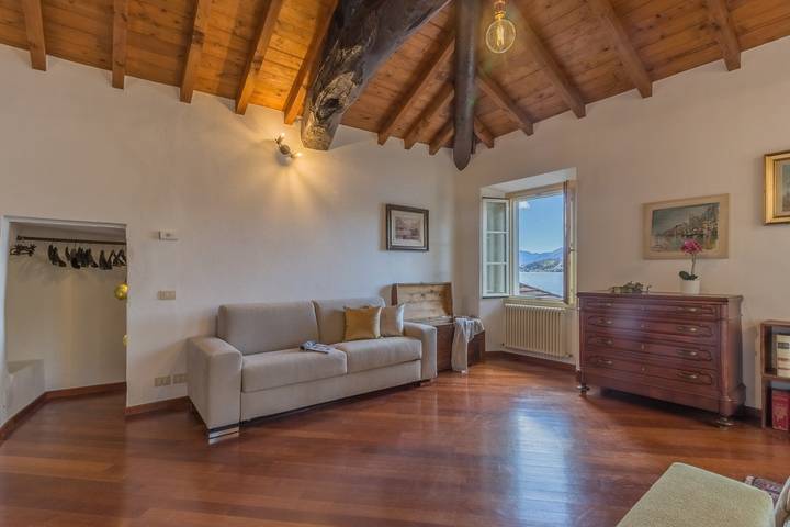Location de vacances pour 8 personnes, avec vue sur le lac et balcon dans Varenna - 2