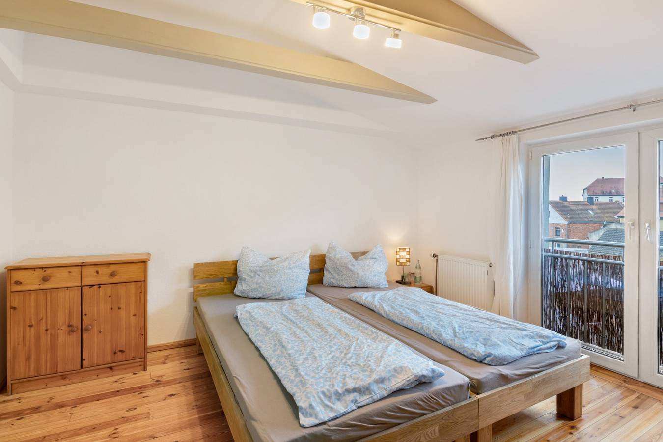 Ganze Wohnung, Ferienwohnung mit Burgblick im Herzen von Wettin – Platz für 2 Gäste in Wettin-Löbejün, Saale-Unstrut