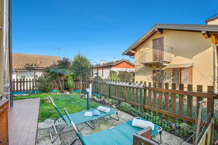 Agriturismo per 4 persone, con balcone sul Lago Maggiore