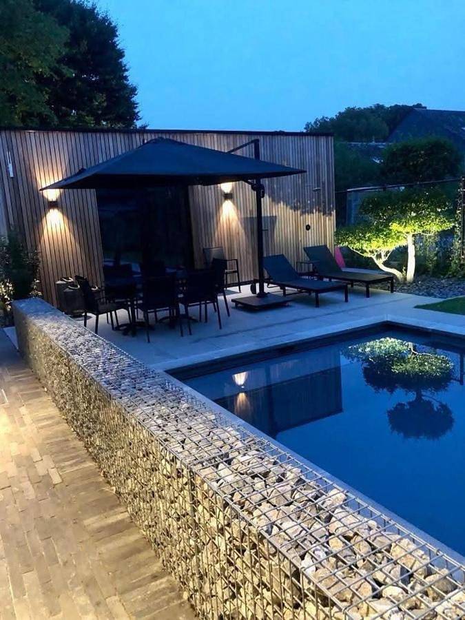 Location de vacances pour 4 personnes, avec piscine ainsi que vue et jardin, animaux acceptés dans Han-sur-Lesse - 2