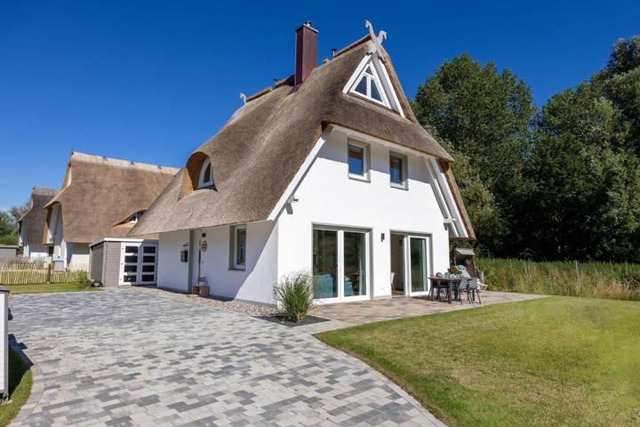 Ferienhaus für 8 Personen, mit Sauna und Garten sowie Ausblick am Salzhaff