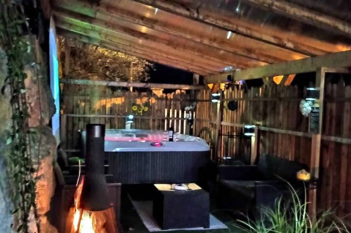 Maison pour 2 personnes, avec jacuzzi ainsi que jardin et terrasse à Guillestre
