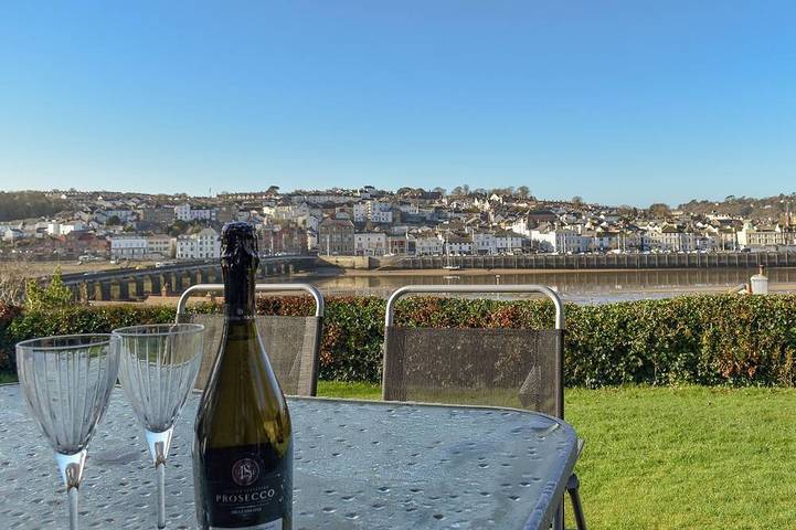 Cottage for 6 people, with garden and terrace in Bideford