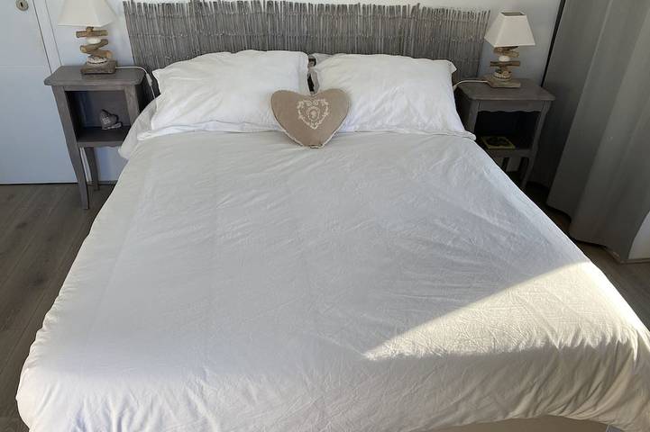 Location de vacances pour 8 personnes, avec jardin dans Plage de Landrezac - 2