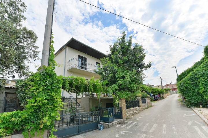 Ferienwohnung für 2 Personen, mit Balkon/Terrasse in Pakostane - 2