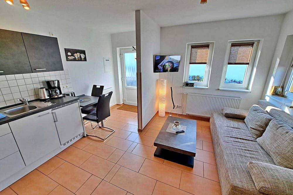 Ganze Wohnung, Appartement 02 im Nebengebäude - Haus Bella in Drei Kaiserbäder, Heringsdorf