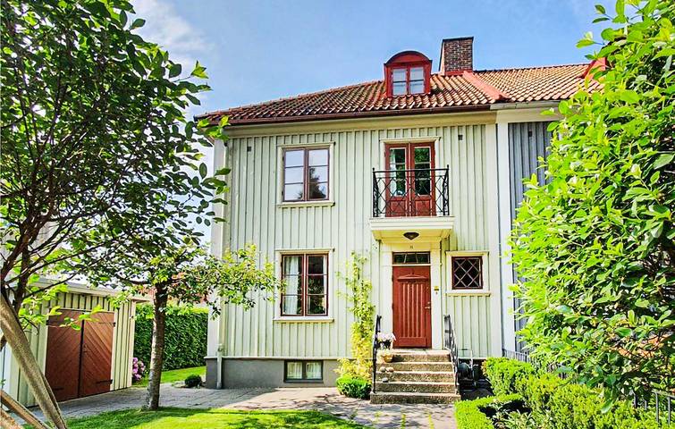Ferienhaus für 7 Personen, mit Terrasse und Garten in Göteborg