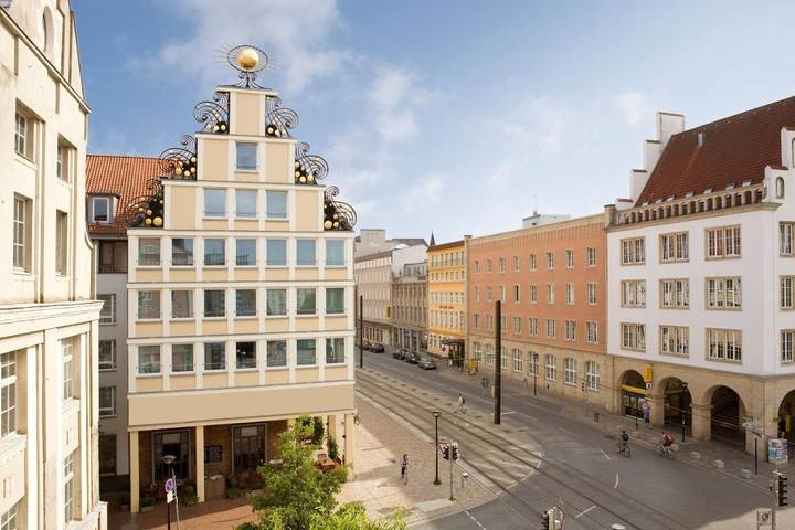 Hotel für 10 Personen, mit Terrasse und Sauna in Hanse Sail