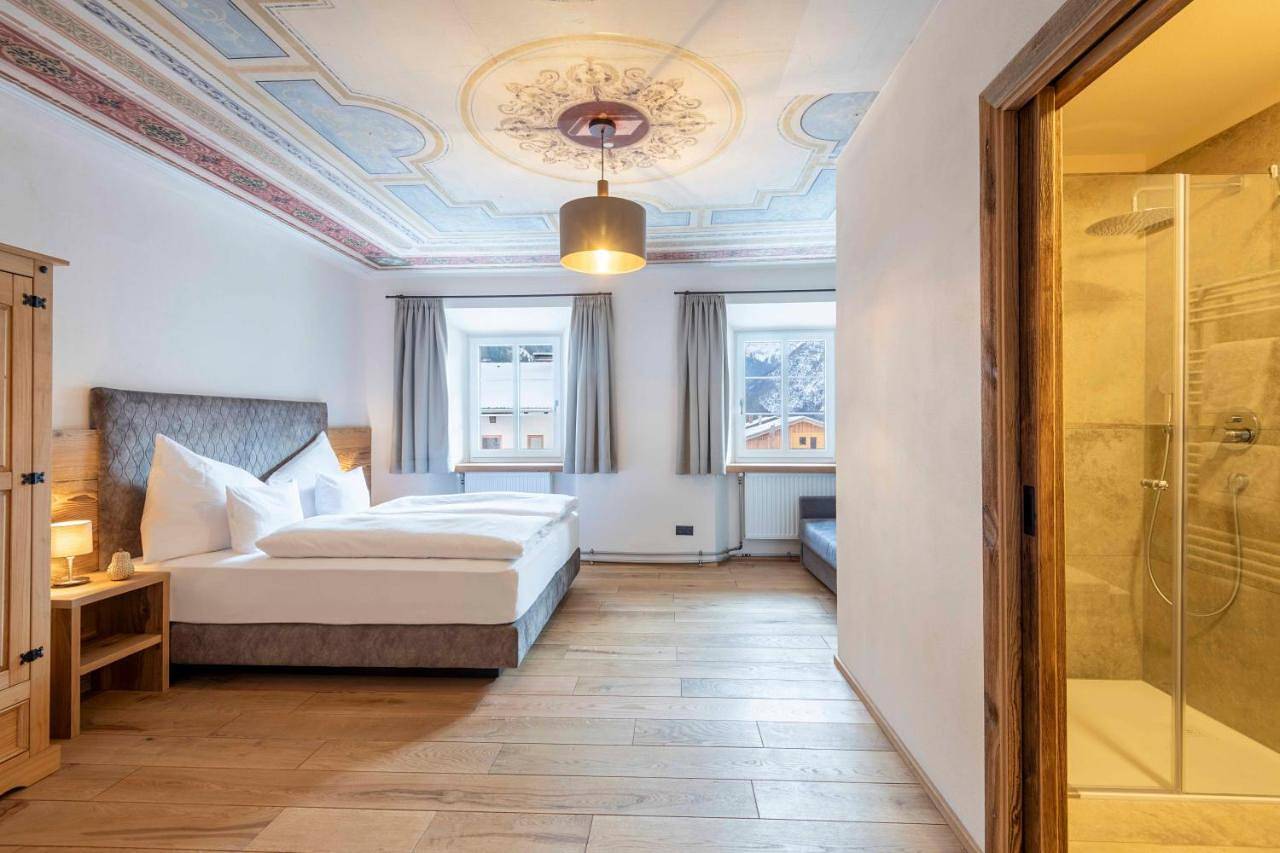 Ganze Wohnung, Apartment with Terrace in Holzgau, Allgäuer Alpen (Österreich)