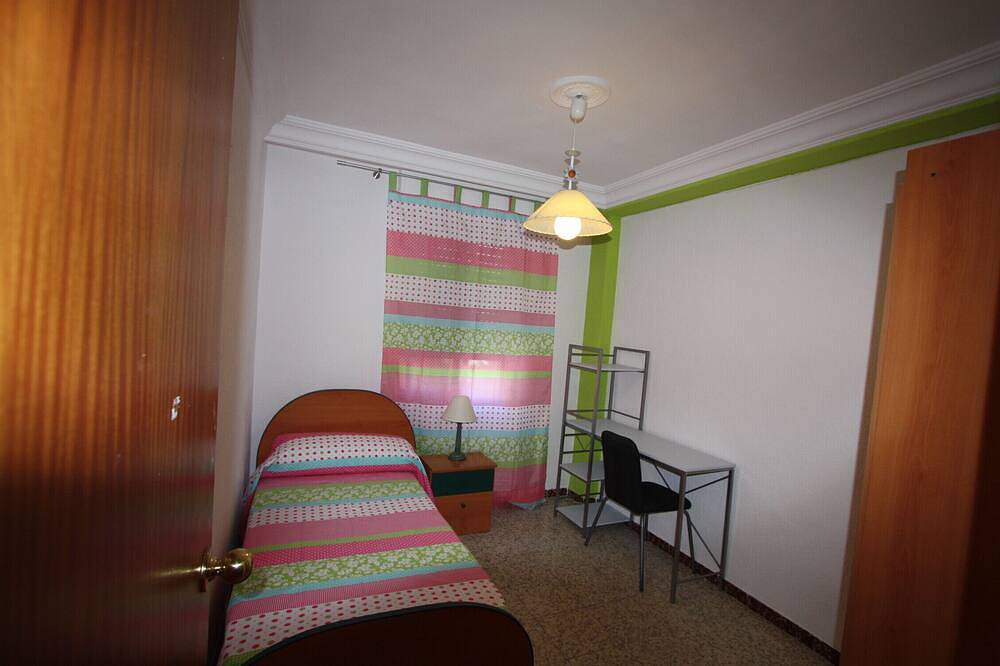 Apartamento inteiro, Apartamento Universidad in Huelva, Costa de la luz