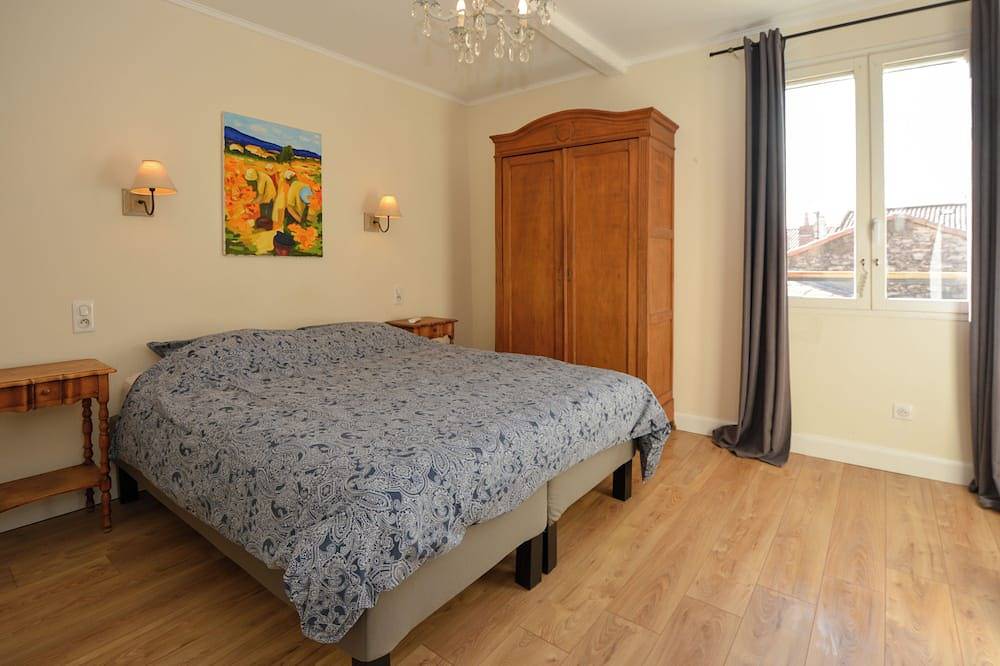 Townhouse near historical center of Tarascon in Tarascón, Region de Arles
