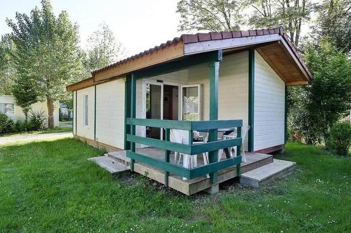 Gîte pour 5 personnes, avec piscine et terrasse à La Mothe-Achard