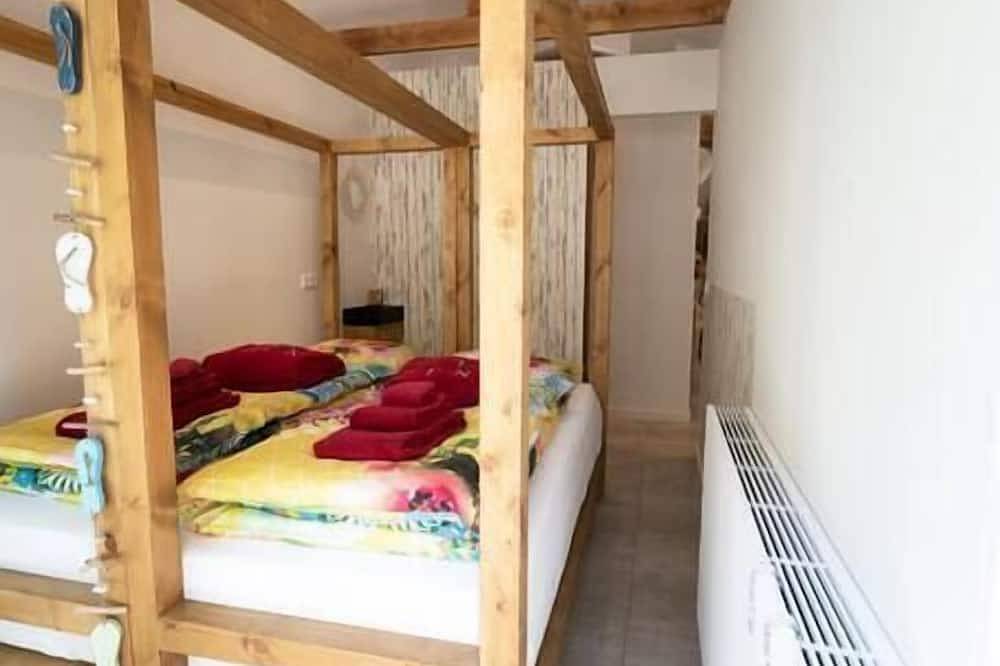 Zen-bungalow no 2 with sauna and hottub in Hardenberg, Regio Zwolle