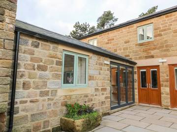Home for 6 People in North Yorkshire, Photo 1
