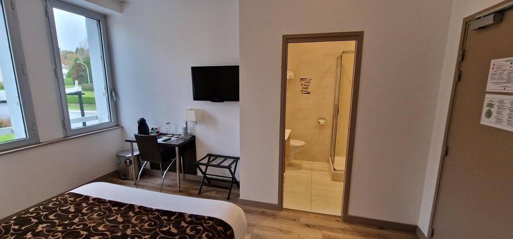 Hôtel pour 2 personnes, avec terrasse, animaux acceptés à Guer - 2