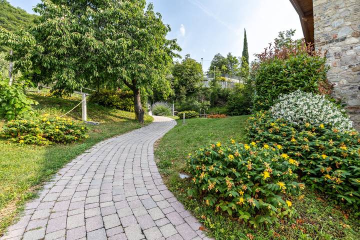 Ferienwohnung für 3 Personen, mit Garten und Seeblick in Tignale - 4
